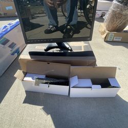 17” Car and at home Tv. WORKS WITH ROKU