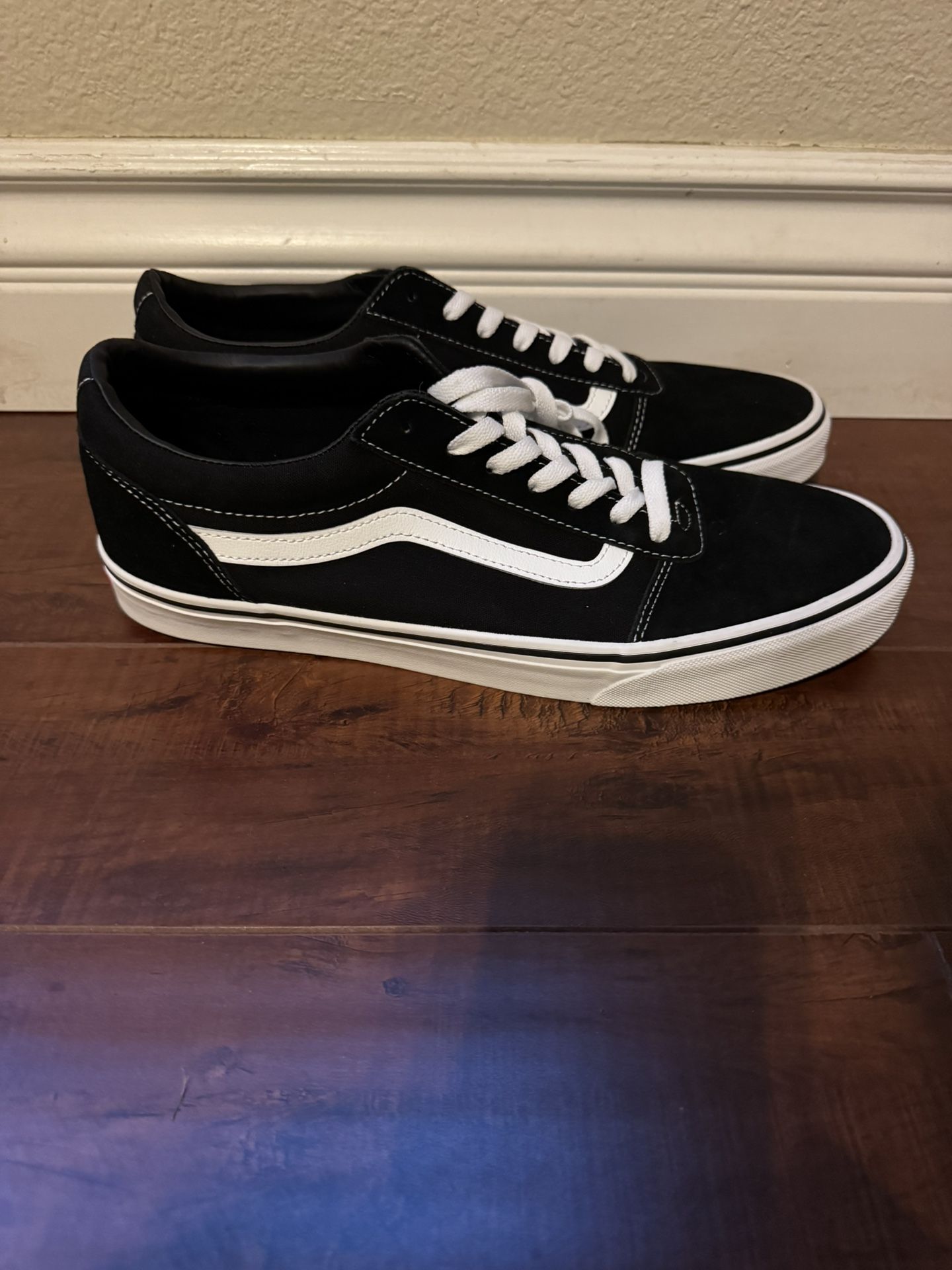 Vans Men Shoe New