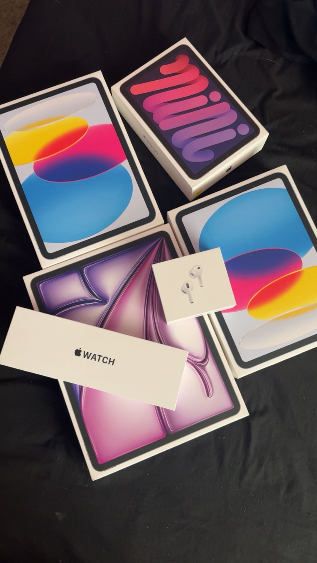 iPad Air 13, Apple Watch SE3, Air Pods Pro 3, I Pad Mini