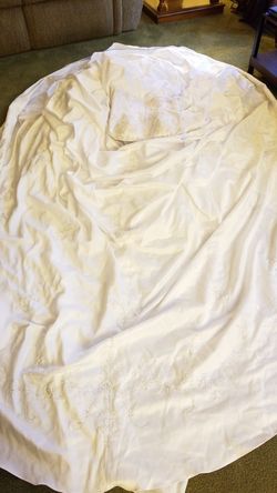 Olga Cassini Size 10 Wedding Dress