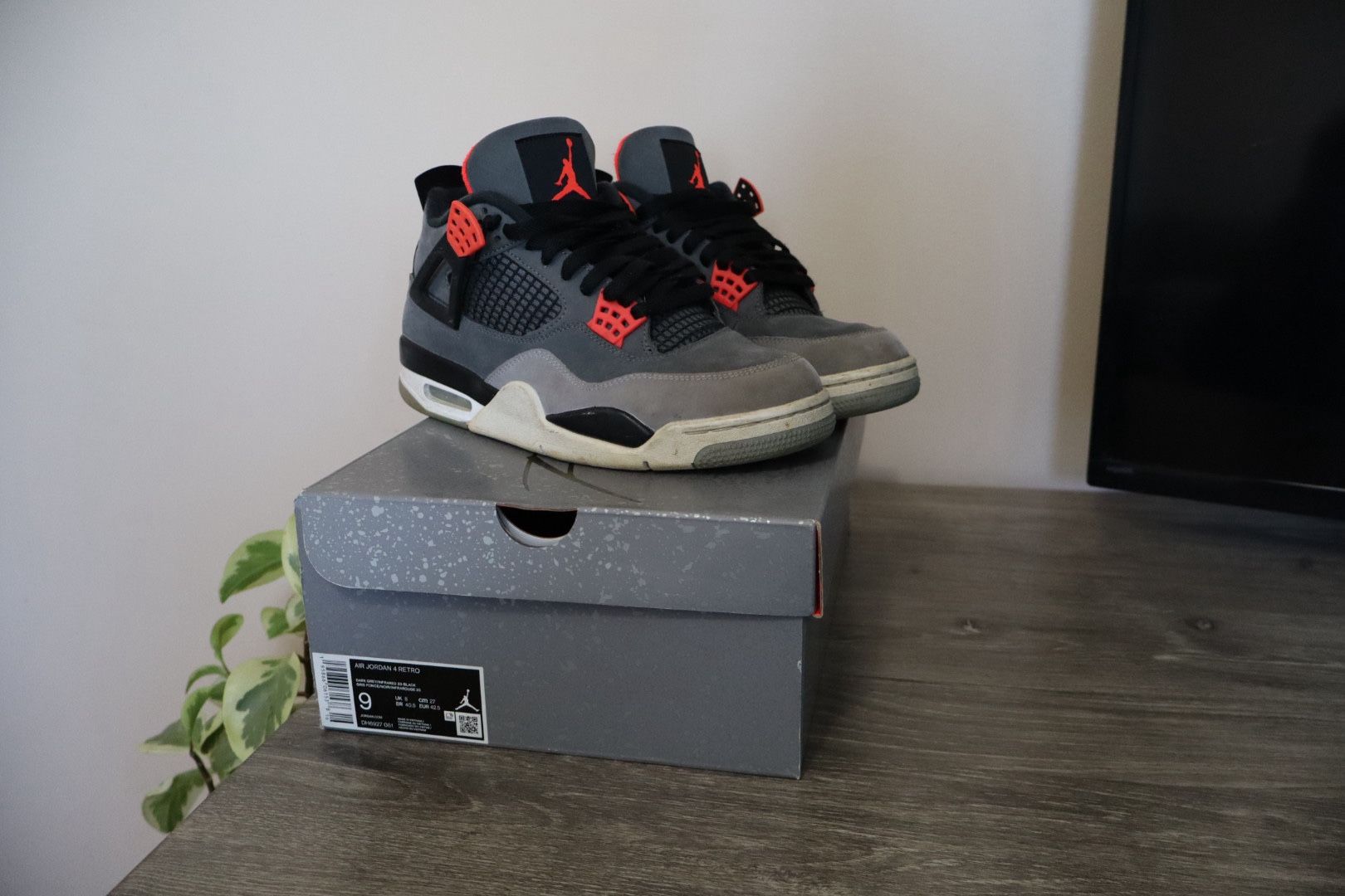 Jordan 4 Retro ‘Infrared’