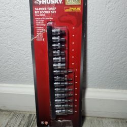 Husky 1/4 in. Drive Torx Bit Socket Set, 14-Piece 1005 143 256