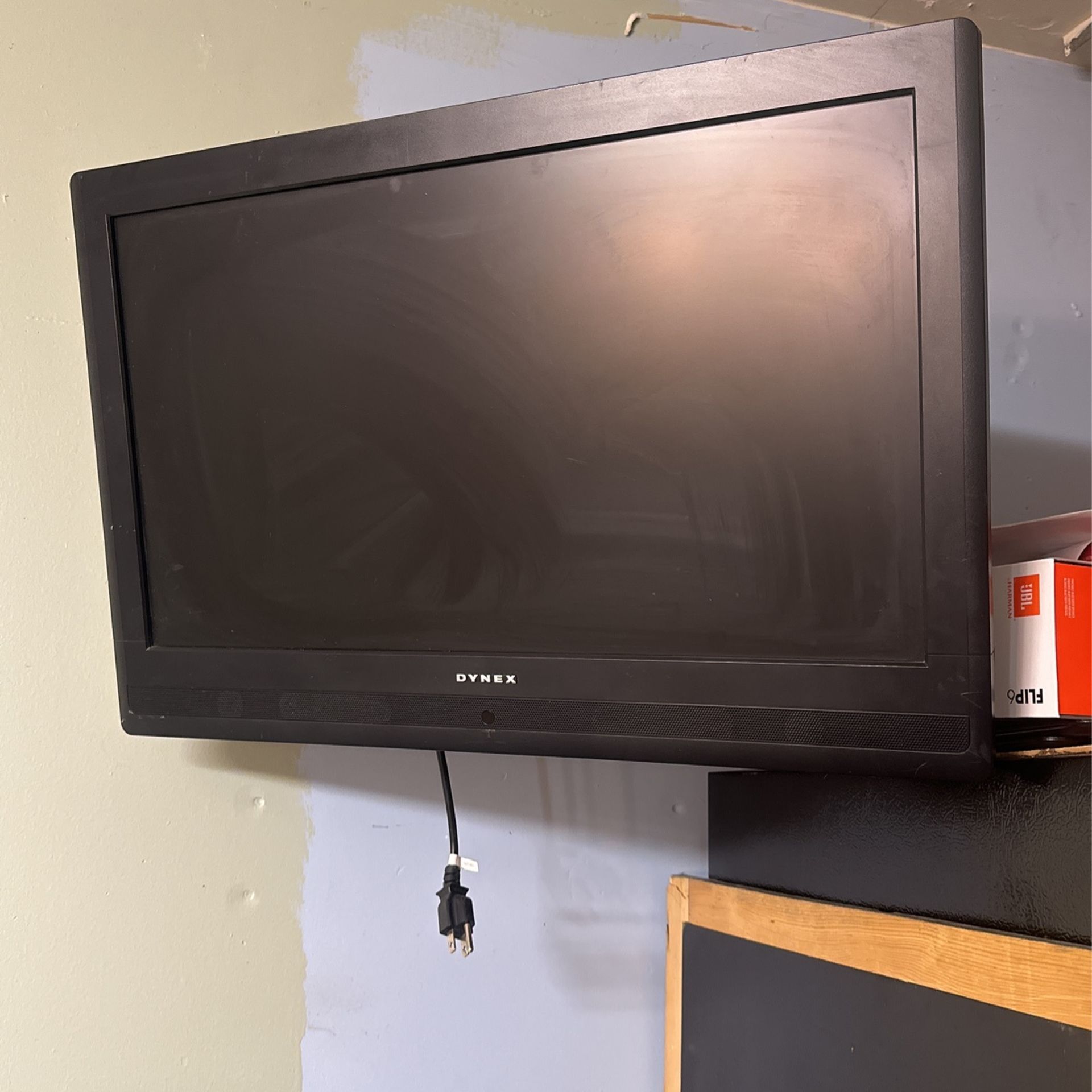 Small Tv