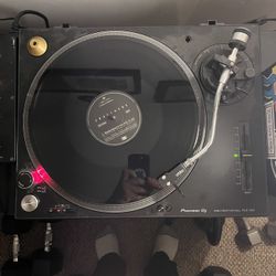 Turntable With Needle, And Case
