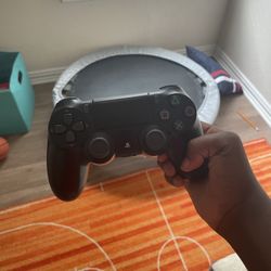 PS4  Controller