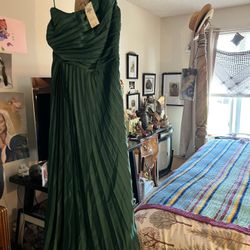 New Emerald Green Long Dress (evening attire) 