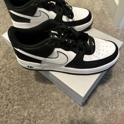 Nike Air Force 1