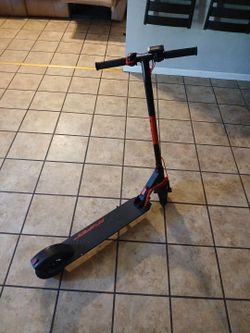 ELECTRIC SCOOTER/ COMPLETE SETUP 8.25BOARD
