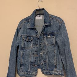 Old Navy denim jacket. Size: Medium 
