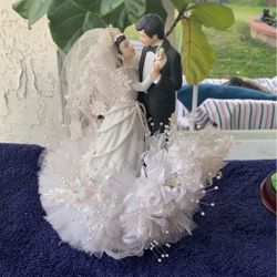 Beautiful Porcelain Wedding / Anniversary Cake Topper