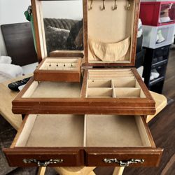 Vintage Jewelry Box