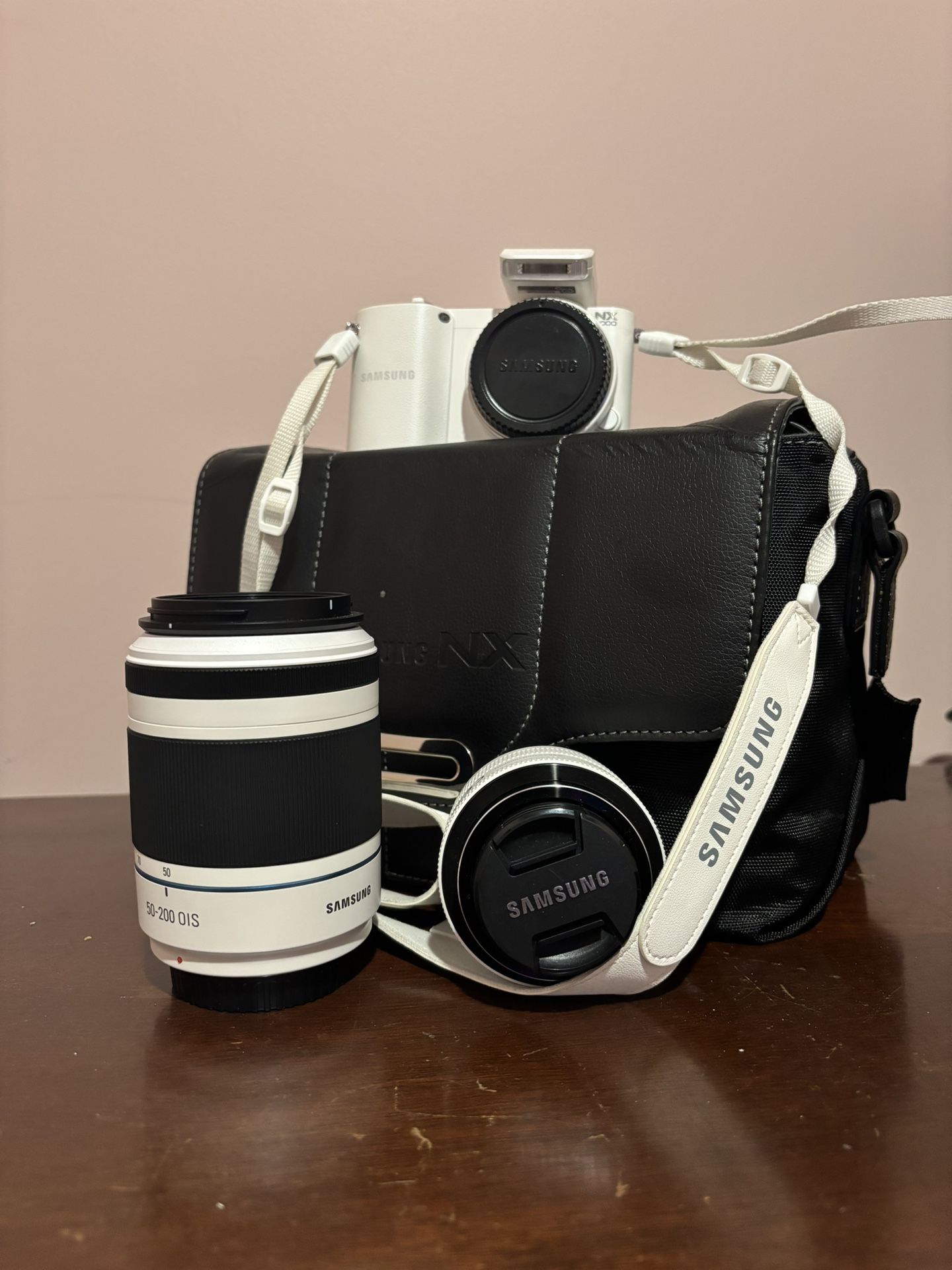 Samsung NX1000 Camera