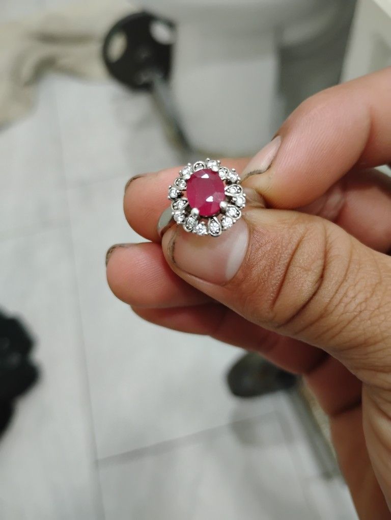 Sterling Silver Ring With Gem In Center