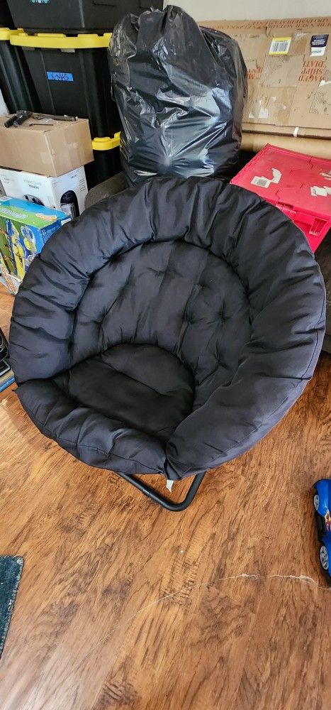 Urban Lounge Oversized Saucer Chair 