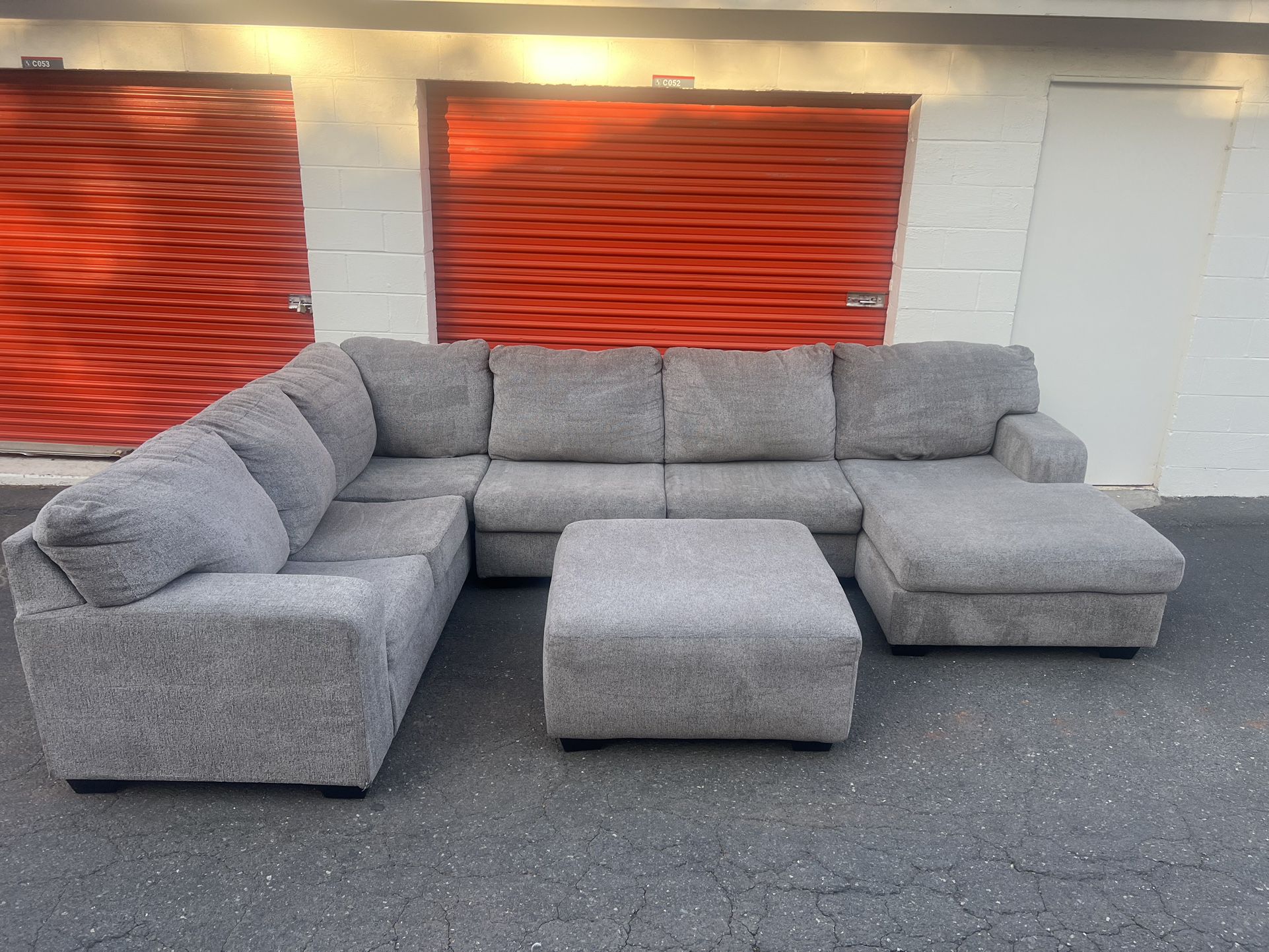 Sectional Couch Sofa $700 Free Delivery