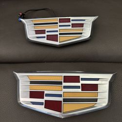 2022 Cadillac Escalade Emblem With Rear Push Emblem