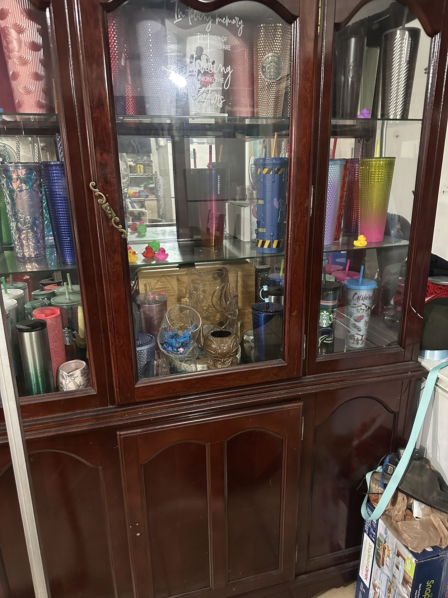 Free China Cabinet