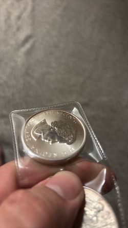 1-1/2 ounce silver Canadian Regina