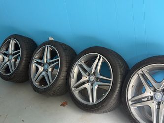 E3.50 Mercedes staggered wheels 18 tires and rims