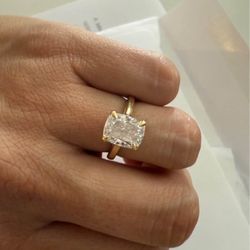 3.02 carat diamond ring Stylish And Modern $7,500