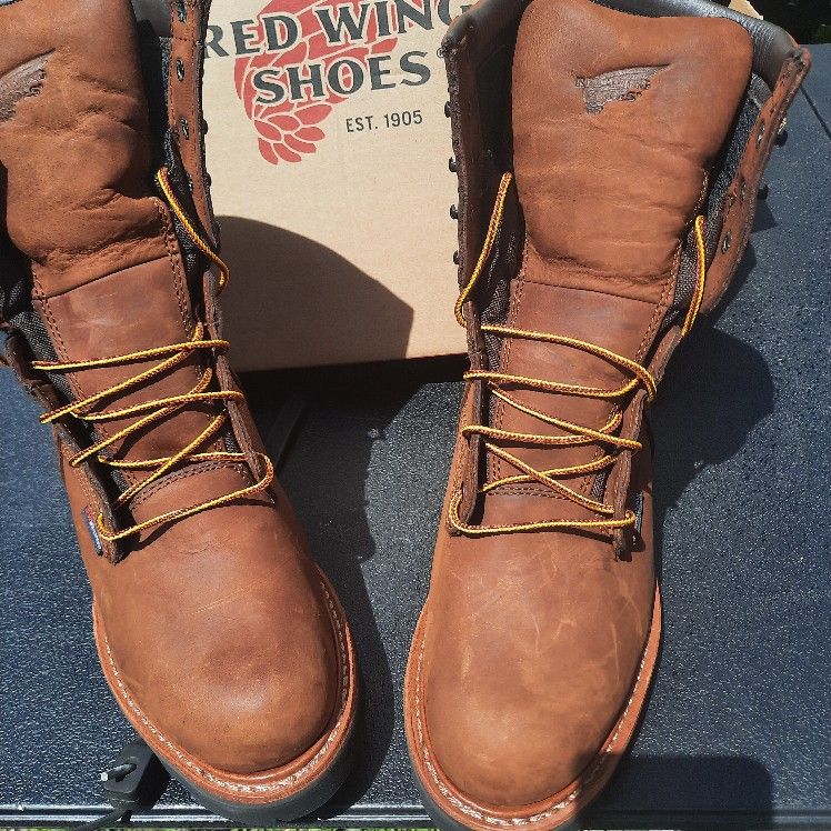 Mens 8" Red Wing Work Boots