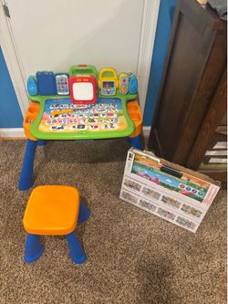 VTech Touch and Learn Activity Desk