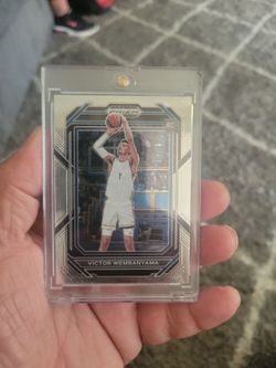 Victor wembanyama rookie draft pick silver prizm basketball card
