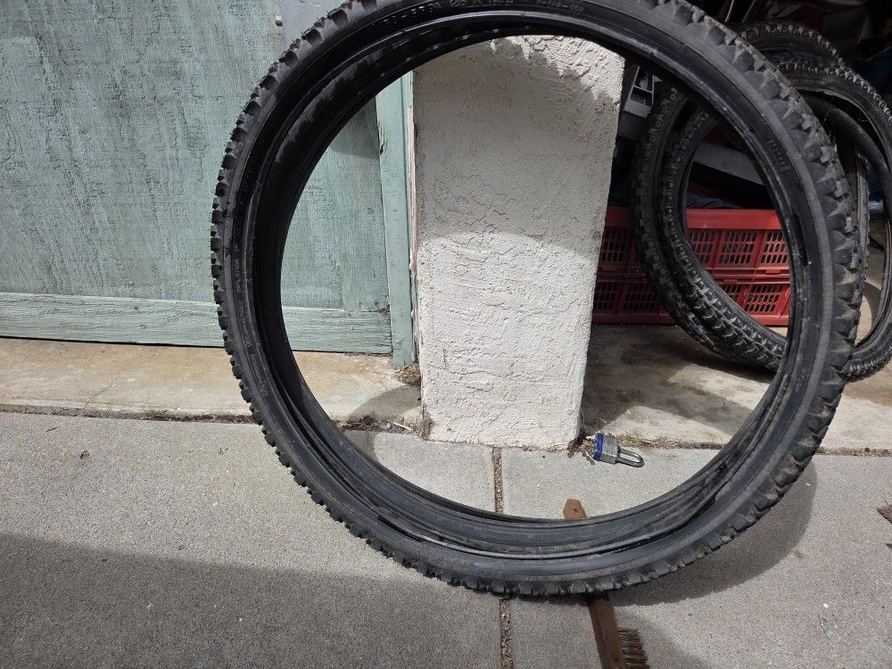 Bike Tires Kenda 50-559 26x1.95 New