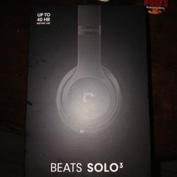  Beats Solo In Box