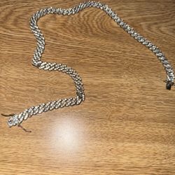 Cuban Link Chain 18in