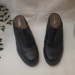 Natural soul cammie heeled slip on mule with a 2.5" heel