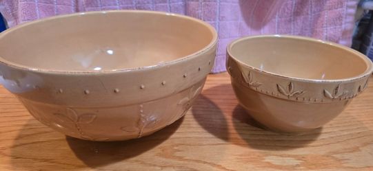 Italian Farmhouse Stoneware Bowls – Olive Leaf Embossed Set