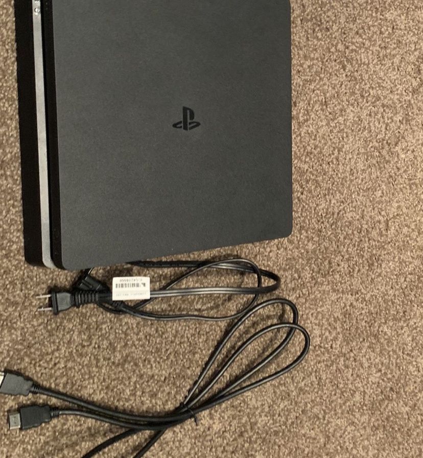 Ps4 With 2 Controllers And 10 Games Already On The System