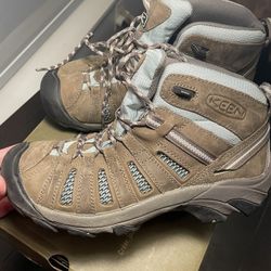 Keen Voyageur Hiking Boots 