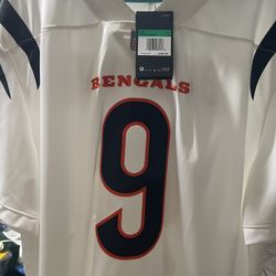 Joe burrow white Tiger Paul  Brown Edition New With Tags