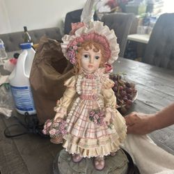 Collectable  Doll Lamp