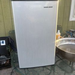 Refrigerator Medium Size