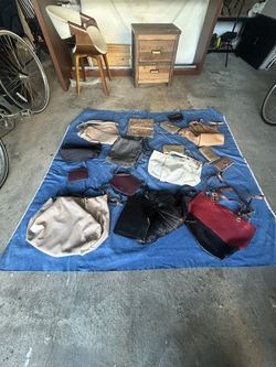 Bundle Of Women’s Purses
