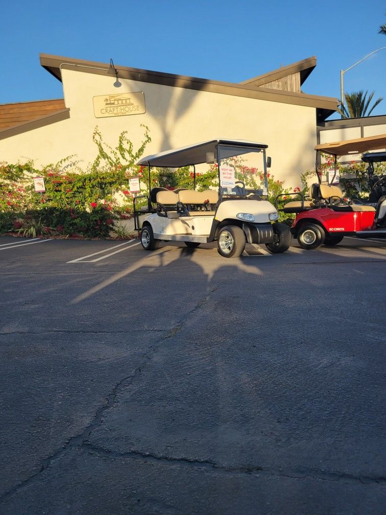 2015 E-Z-GO RXV 6-Passenger Non-Lifted 48-Volt Lithium Golf Cart