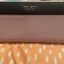 Authenic Kate Spade Wallet. Hardly Used 