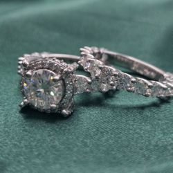 VVS D Moissanite Bridal Set – Round Cut Halo Ring with Double Iced Bands 