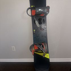 Nidecker Vera Snowboard + Burton Freestyle Bindings