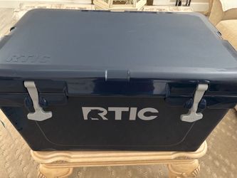 Cooler, RTIC Ultra Tough Cooler