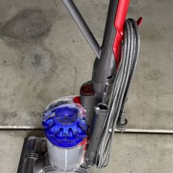 Used Dyson 40$