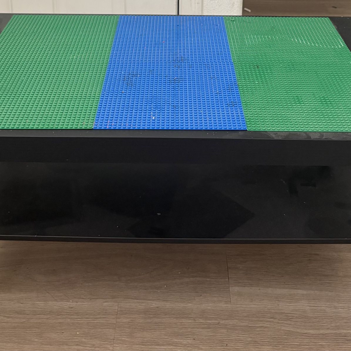 Logo table with bottom shelf