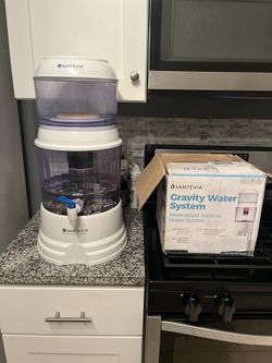 Santevia Gravity Water System with Extras Removes Fluoride Metals Chlorine And More