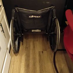 Drive wheelchair