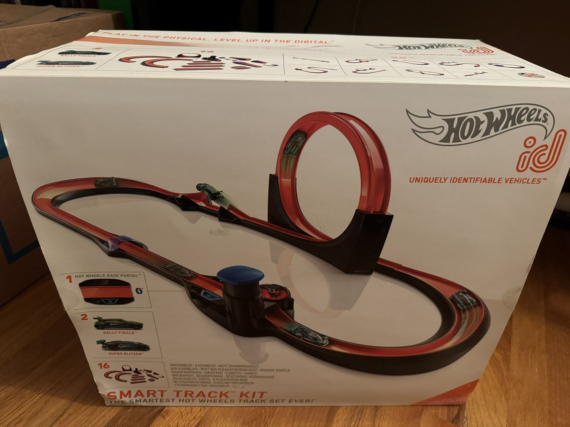 Hot wheels ID Smart Track