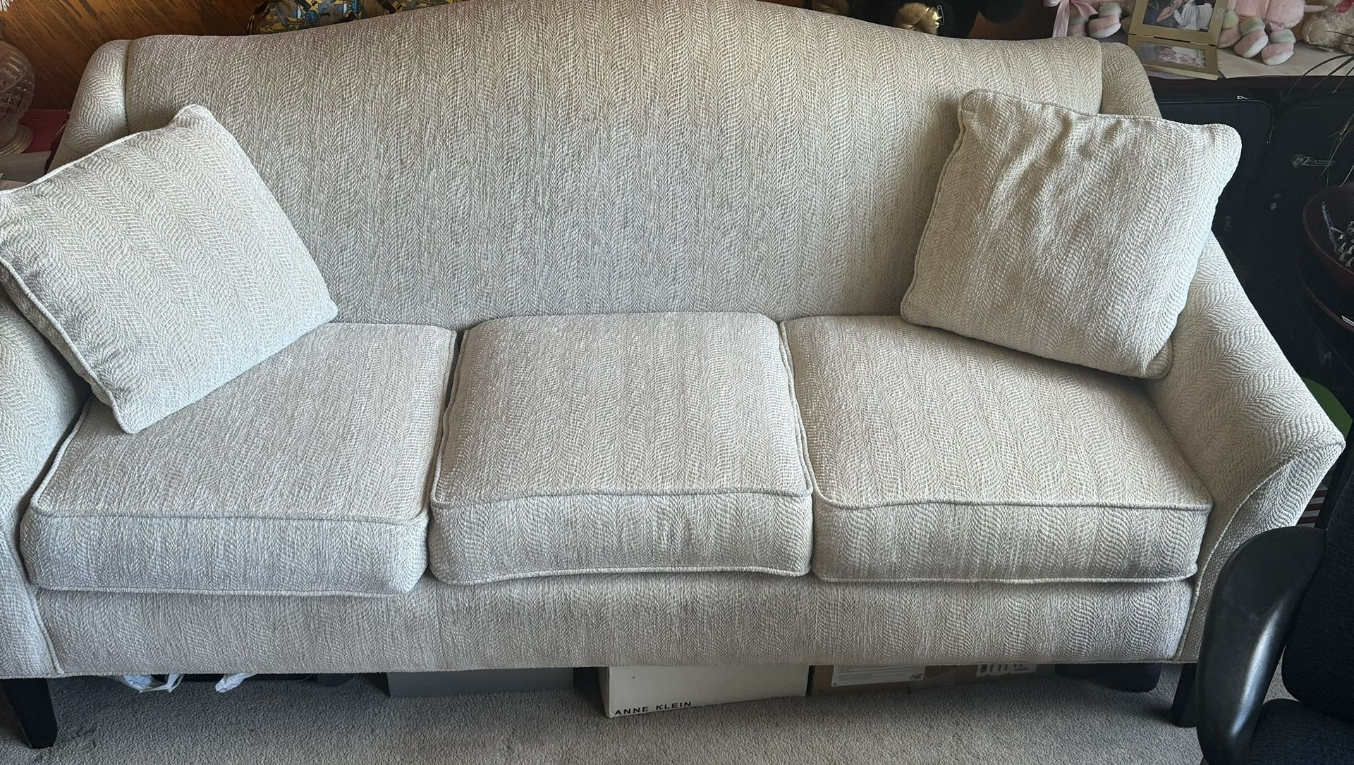 FAIRFIELD Beautiful Very Comfortable Couch, Used 
