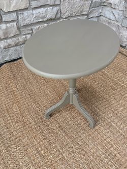 Vintage oval side table